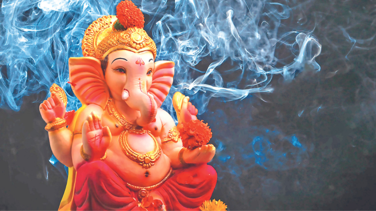 भगवान गणेश जी इस दिशा में स्थापित करने से दूर हो जाता है घर का वास्तु दोष, बस ये तीन बातें रखें ध्यान
